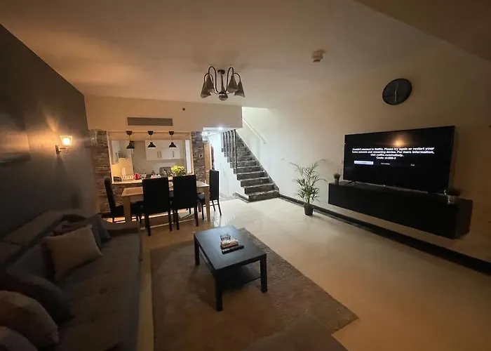 2 Floors Apt With Pool In Porto